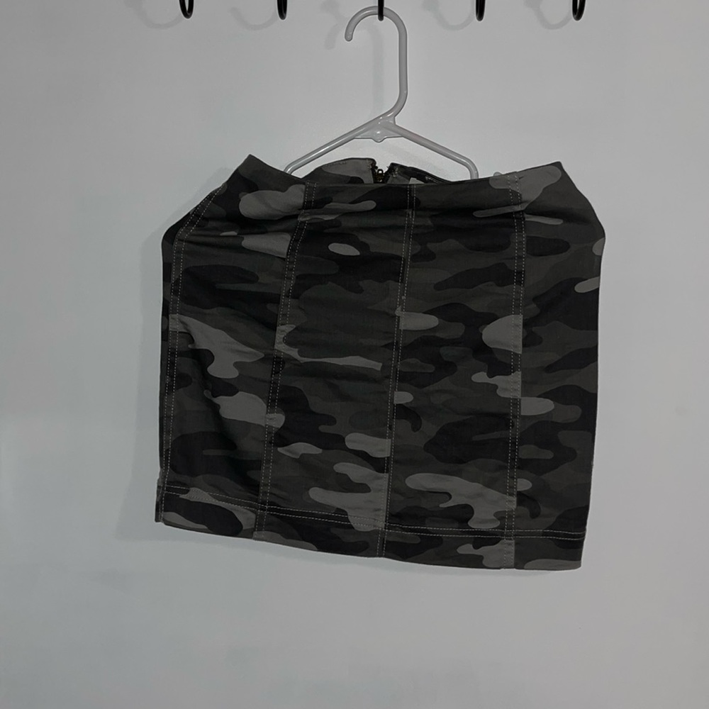 Camouflage, mini skirt